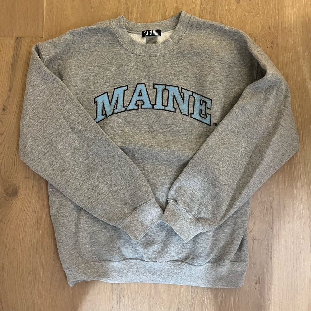 Vintage Style Maine Black Bears Crewneck, Medium